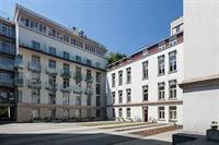 Hamilton Suites Royal *